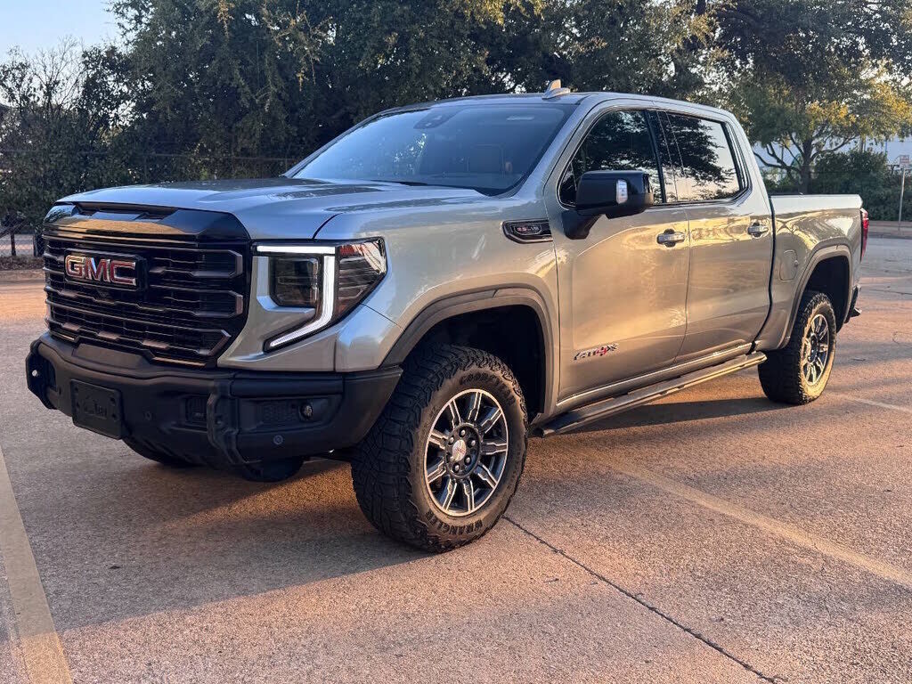 2023 GMC Sierra