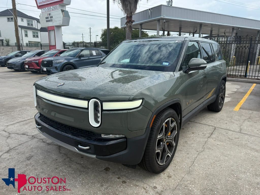 2023 RIVIAN R1S
