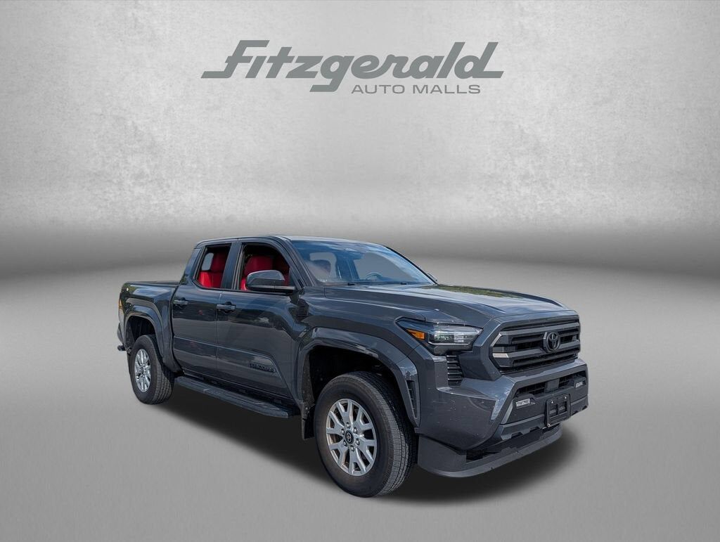 2024 TOYOTA Tacoma