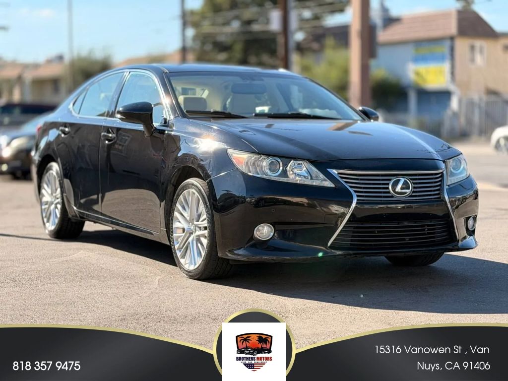 2013 LEXUS ES