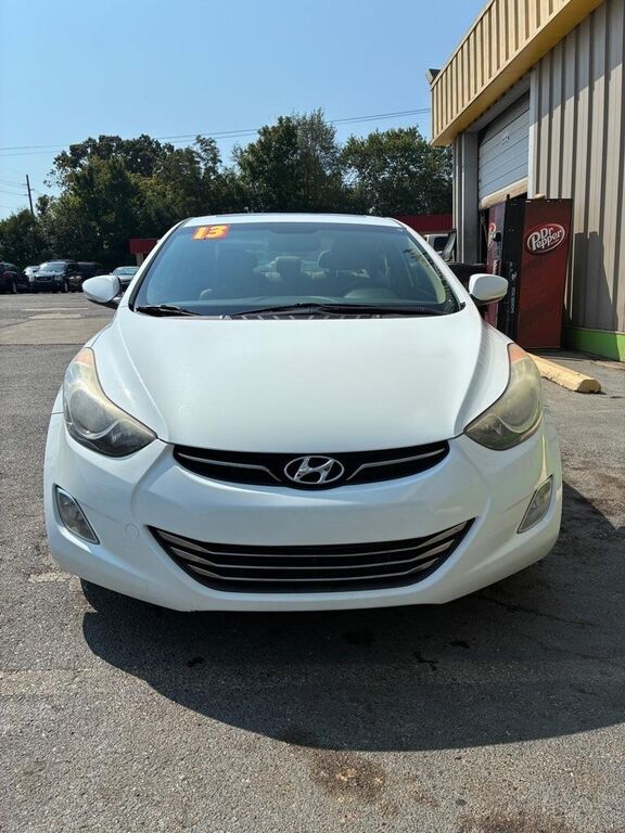 2013 HYUNDAI Elantra