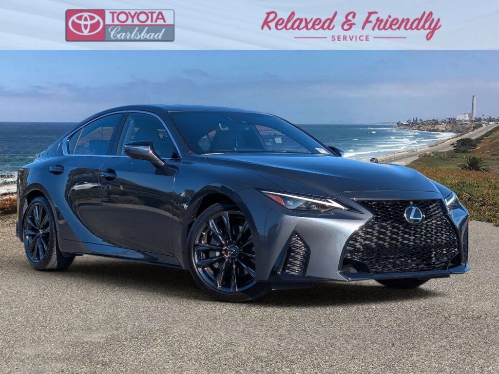 2022 LEXUS IS
