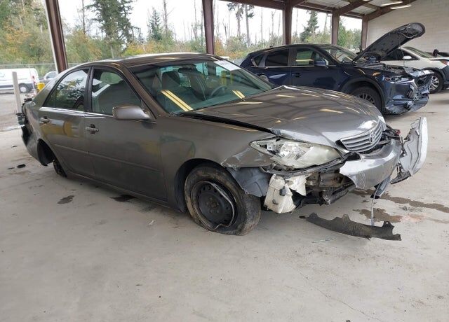 2005 TOYOTA Camry