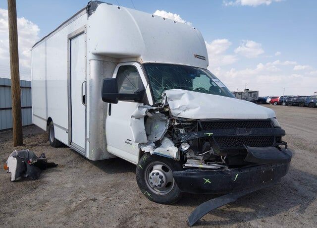 2021 CHEVROLET Express