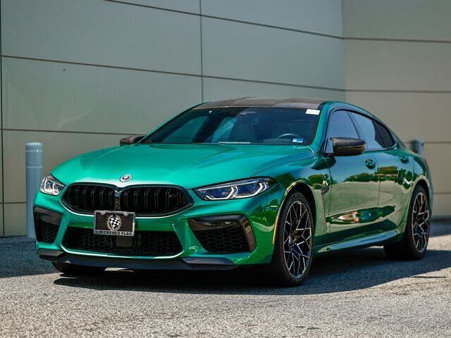 2023 BMW M8