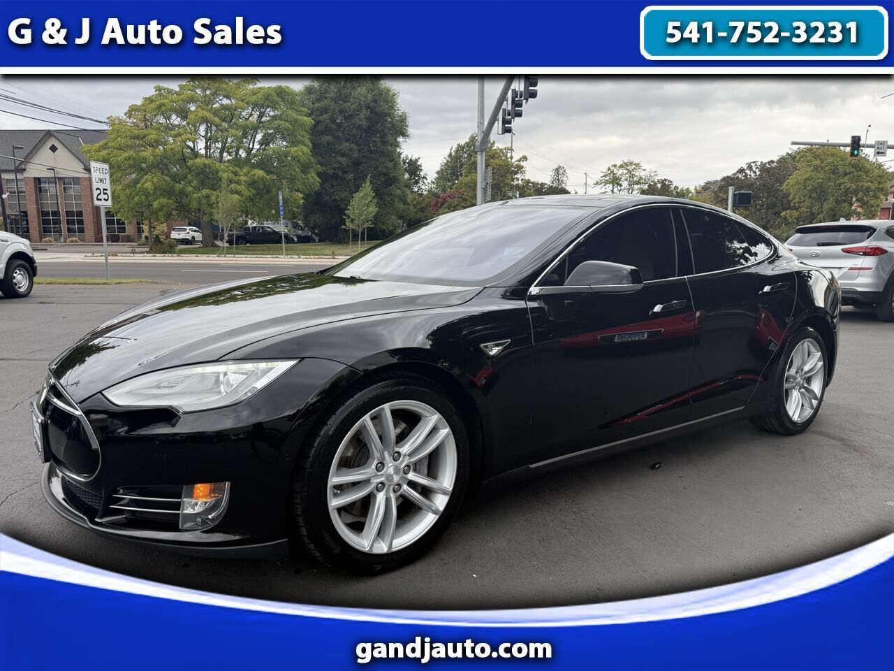 2015 TESLA Model S