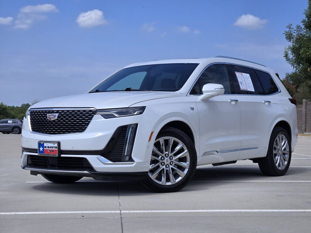 2022 CADILLAC XT6