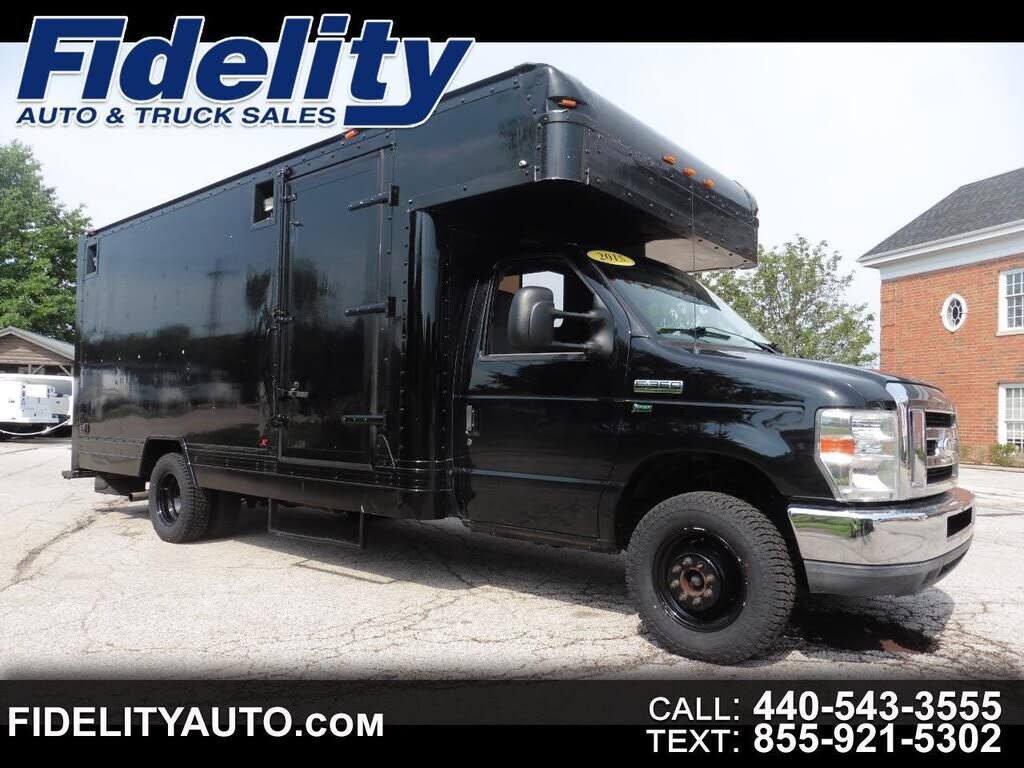 2015 FORD E-350