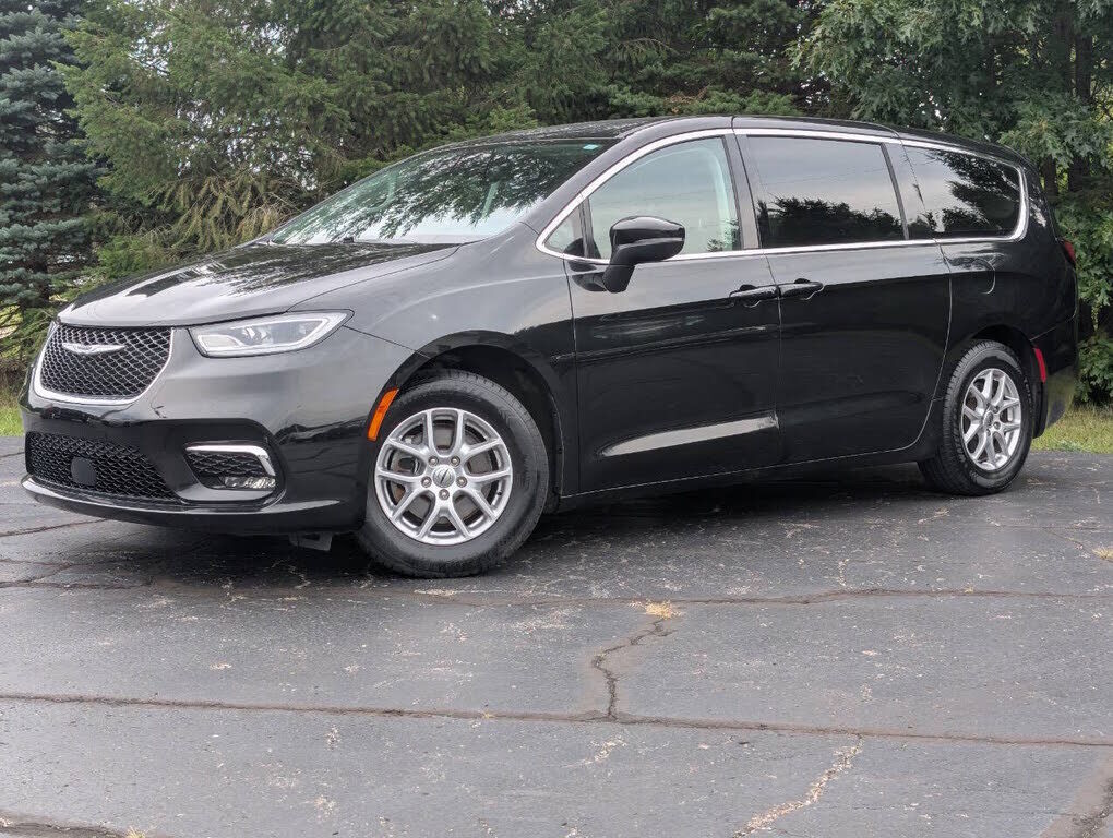 2023 CHRYSLER Pacifica