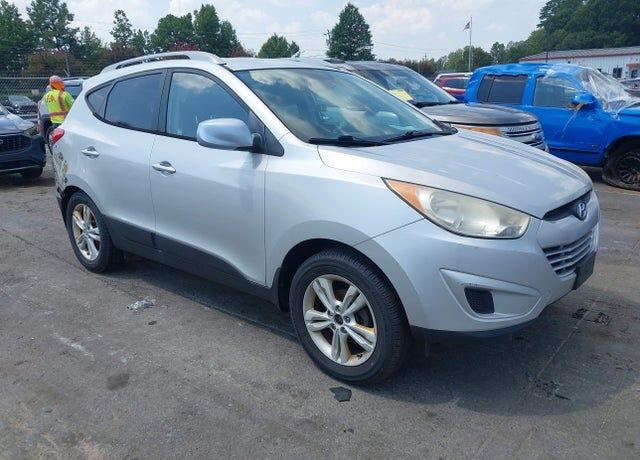 2011 HYUNDAI Tucson