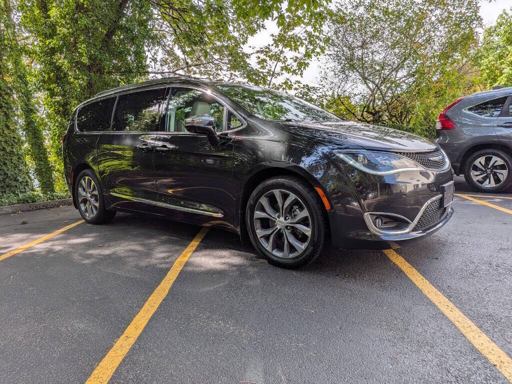 2017 CHRYSLER Pacifica
