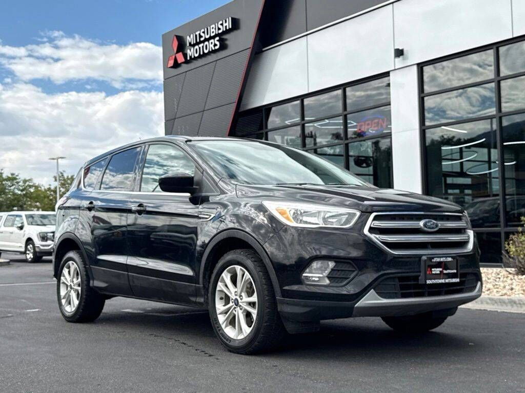 2017 FORD Escape