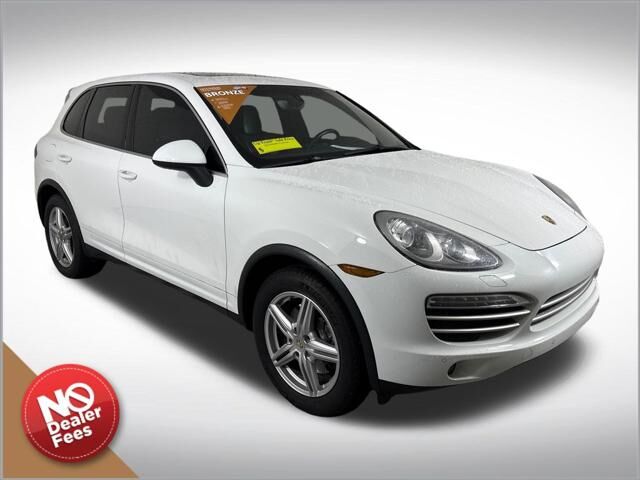 2014 PORSCHE Cayenne