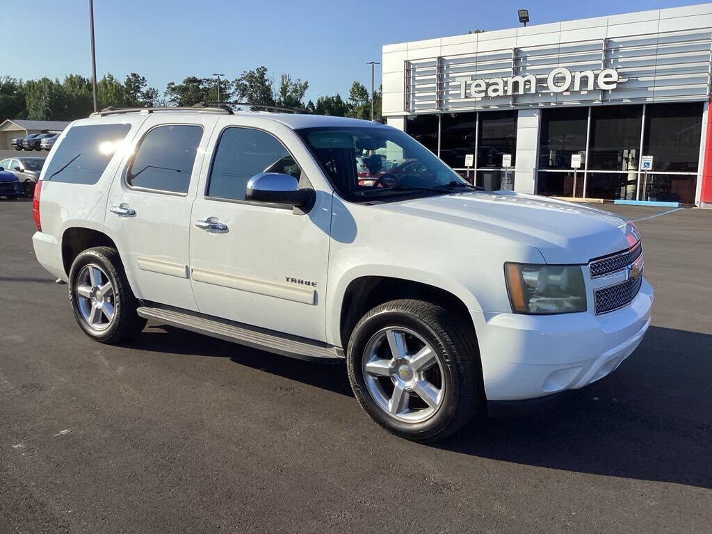2011 CHEVROLET Tahoe