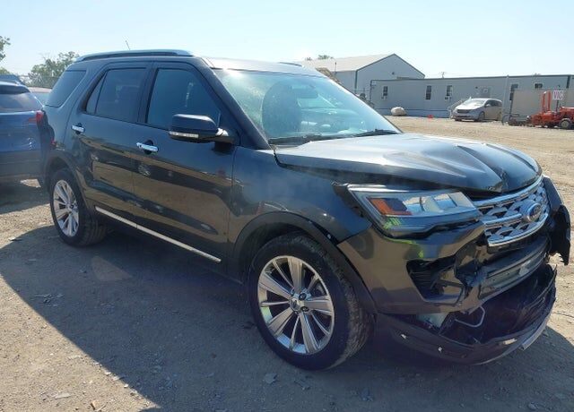 2019 FORD Explorer