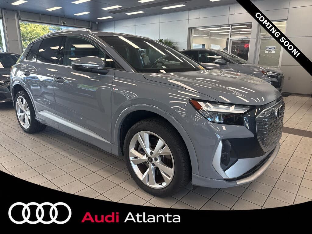 2023 AUDI Q4