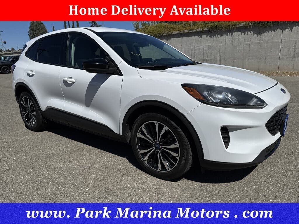 2022 FORD Escape