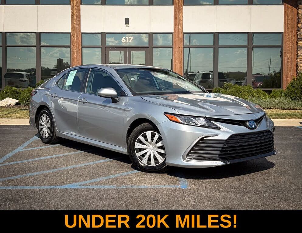 2021 TOYOTA Camry