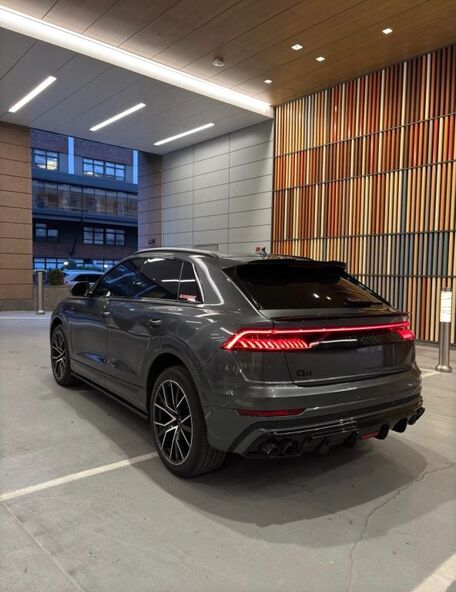 2023 Audi Q8