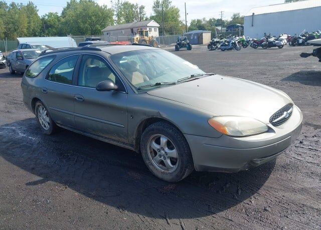 2002 FORD Taurus