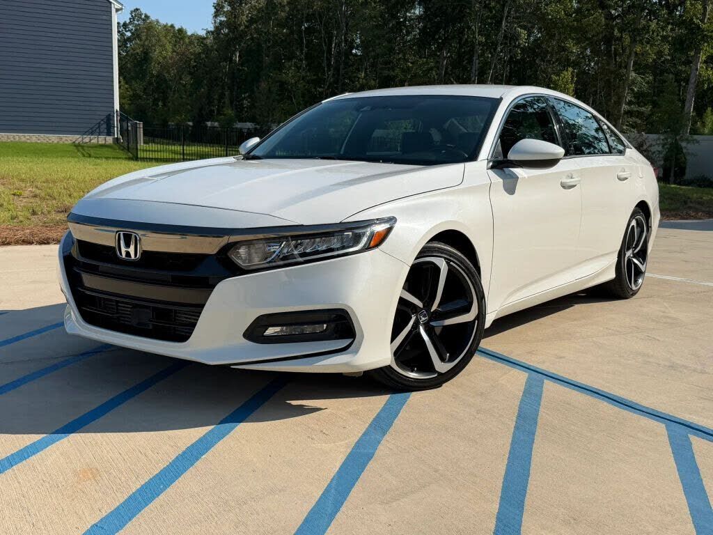 2019 HONDA Accord