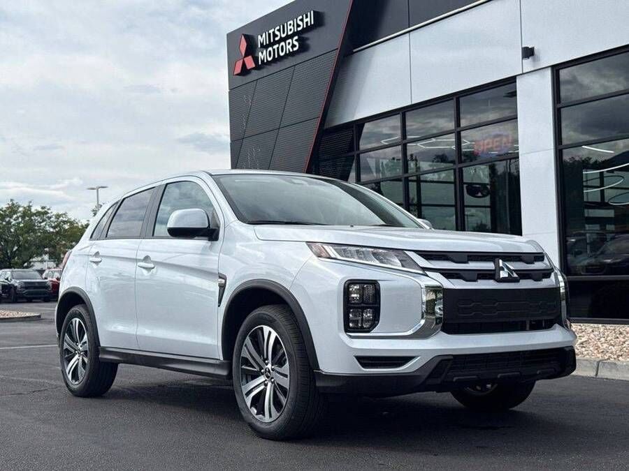 2027 MITSUBISHI Outlander Sport