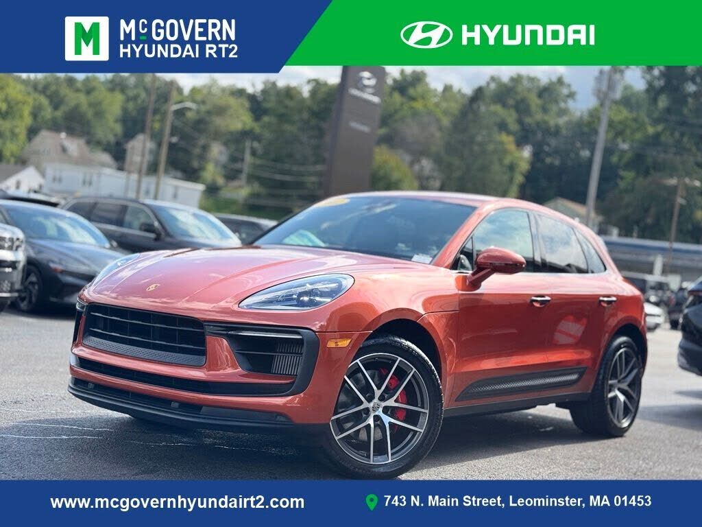 2022 PORSCHE Macan