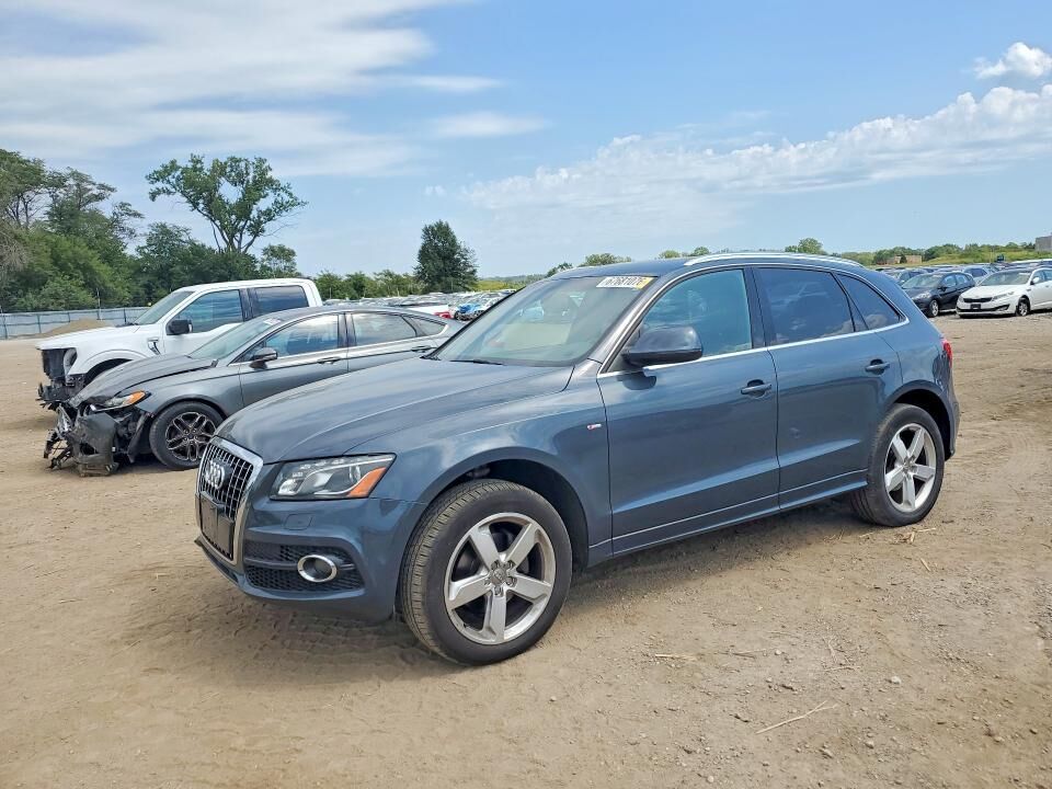 2011 AUDI Q5