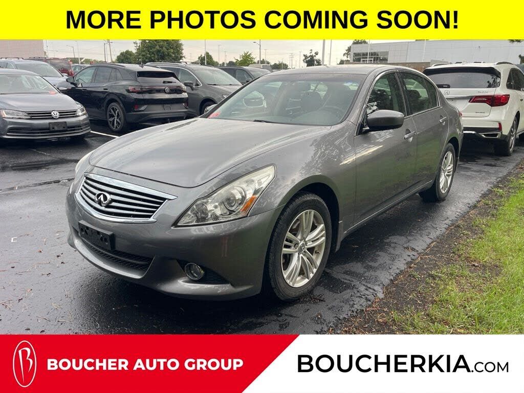 2013 INFINITI G37