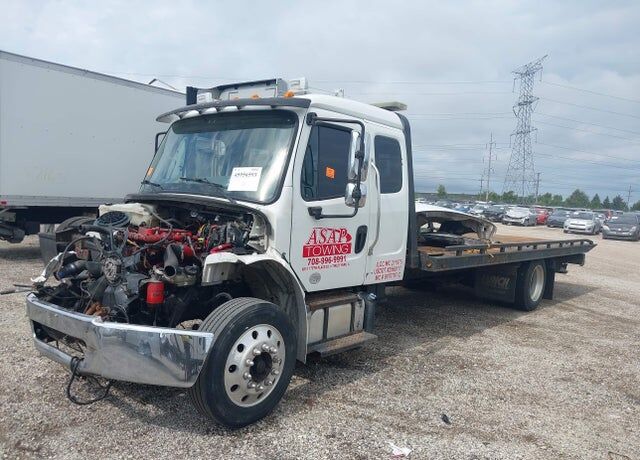 2014 FREIGHTLINER M2
