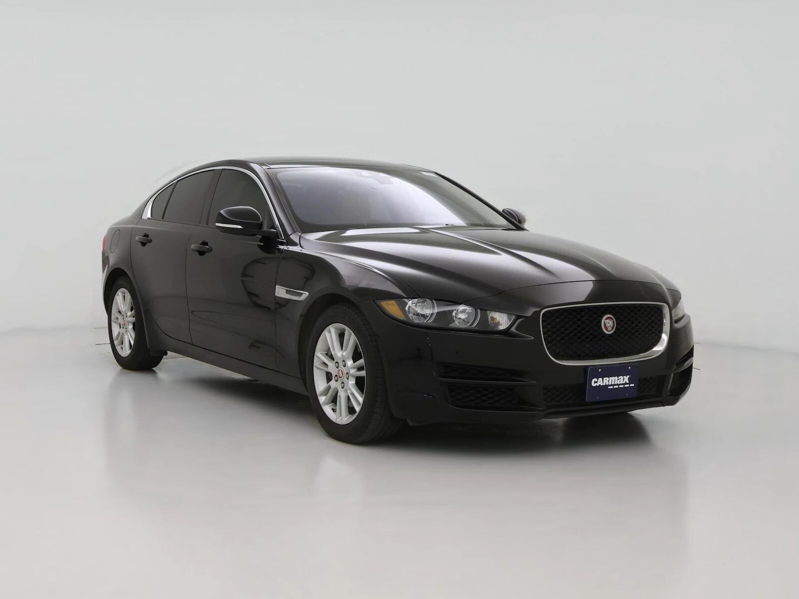 2018 JAGUAR XE