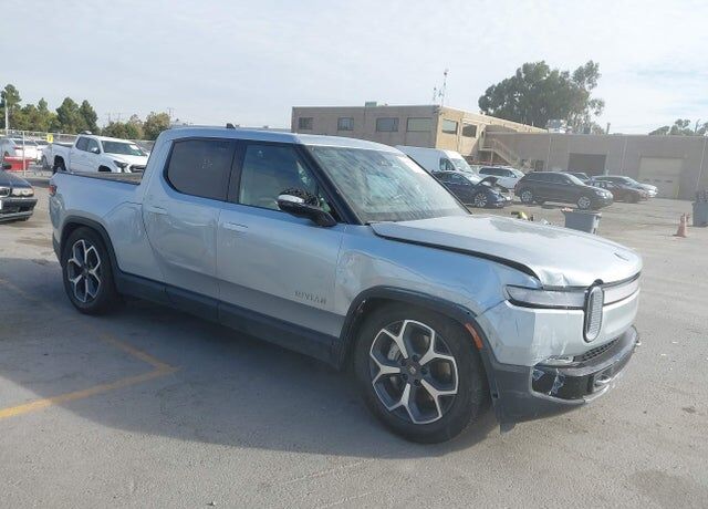 2023 RIVIAN R1T