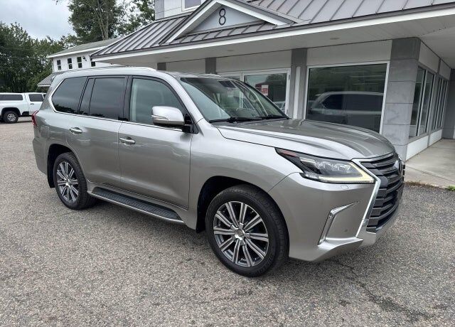 2016 LEXUS LX
