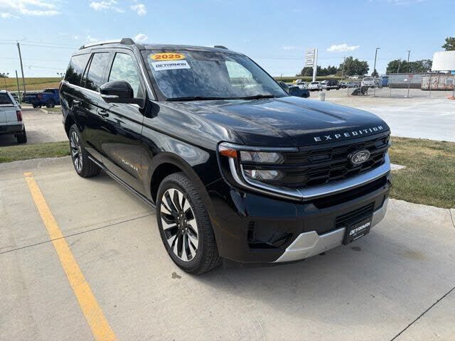 2025 FORD Expedition