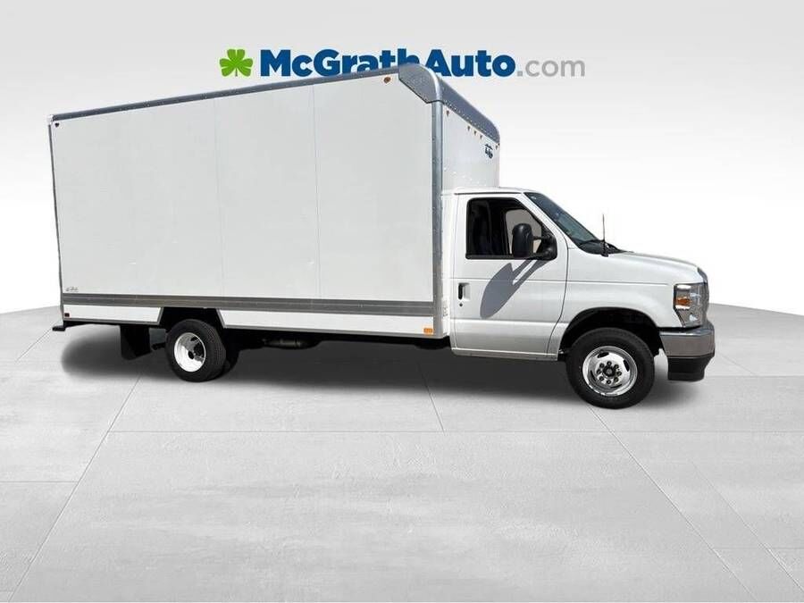 2027 FORD E-450