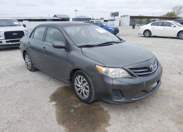 2013 TOYOTA Corolla
