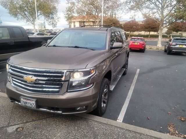 2016 CHEVROLET Suburban