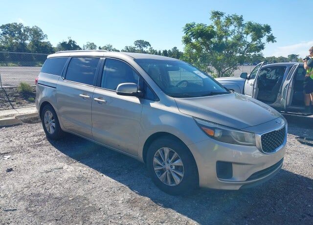 2016 KIA Sedona