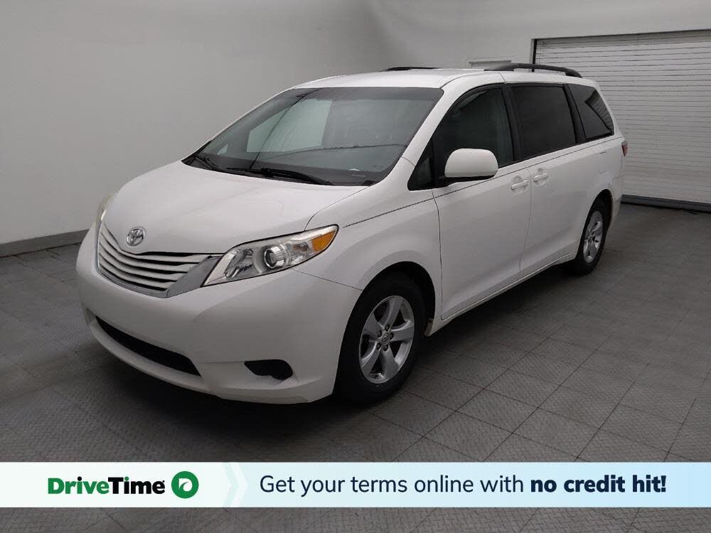 2017 TOYOTA Sienna
