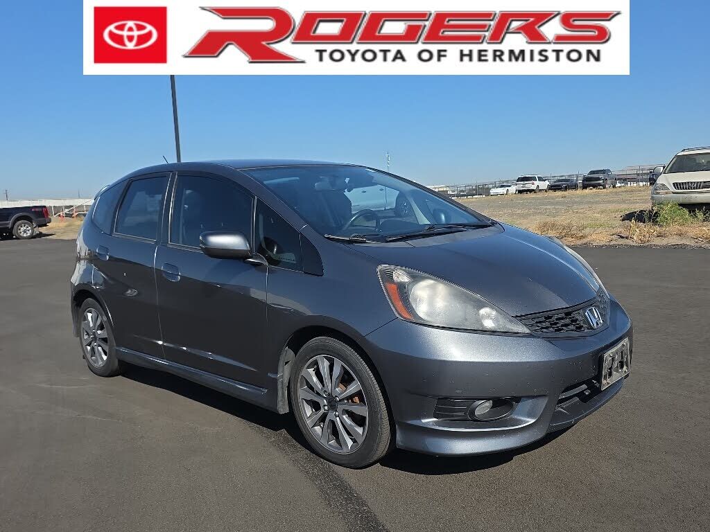 2012 HONDA Fit