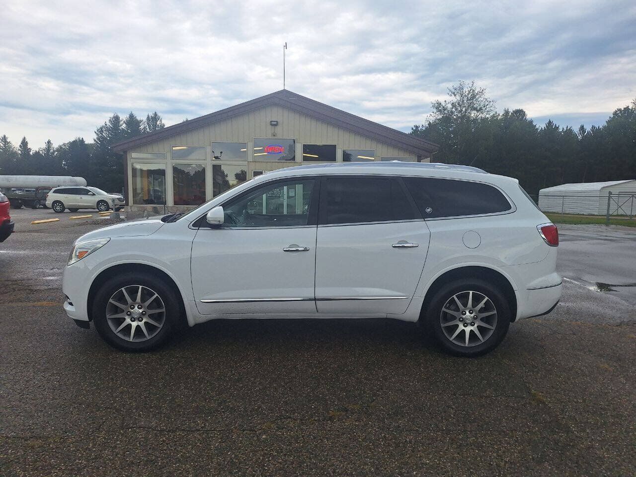 2017 BUICK Enclave