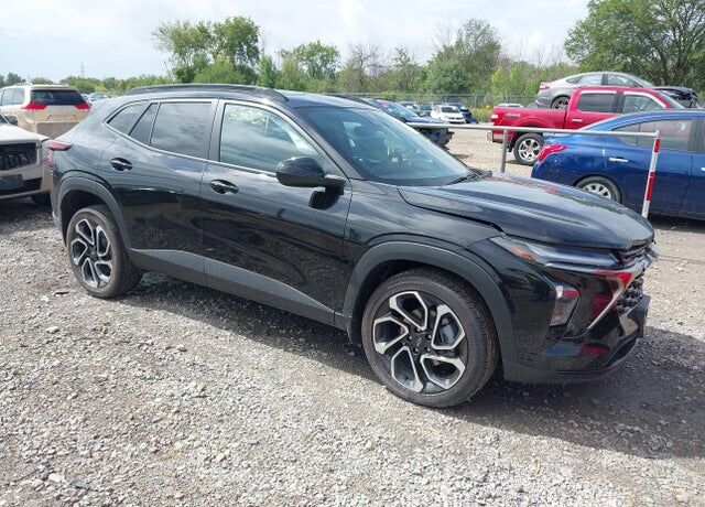 2026 CHEVROLET Trax