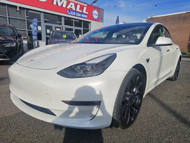 2023 TESLA Model 3