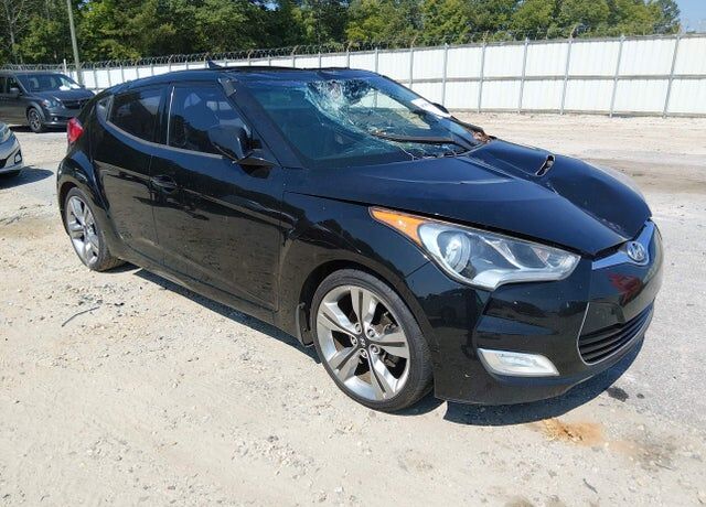 2013 HYUNDAI Veloster