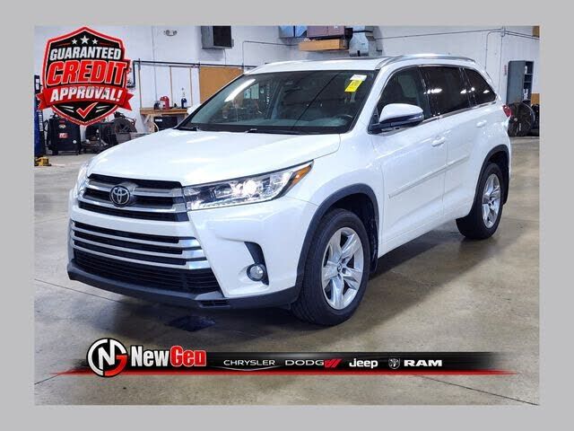 2017 TOYOTA Highlander