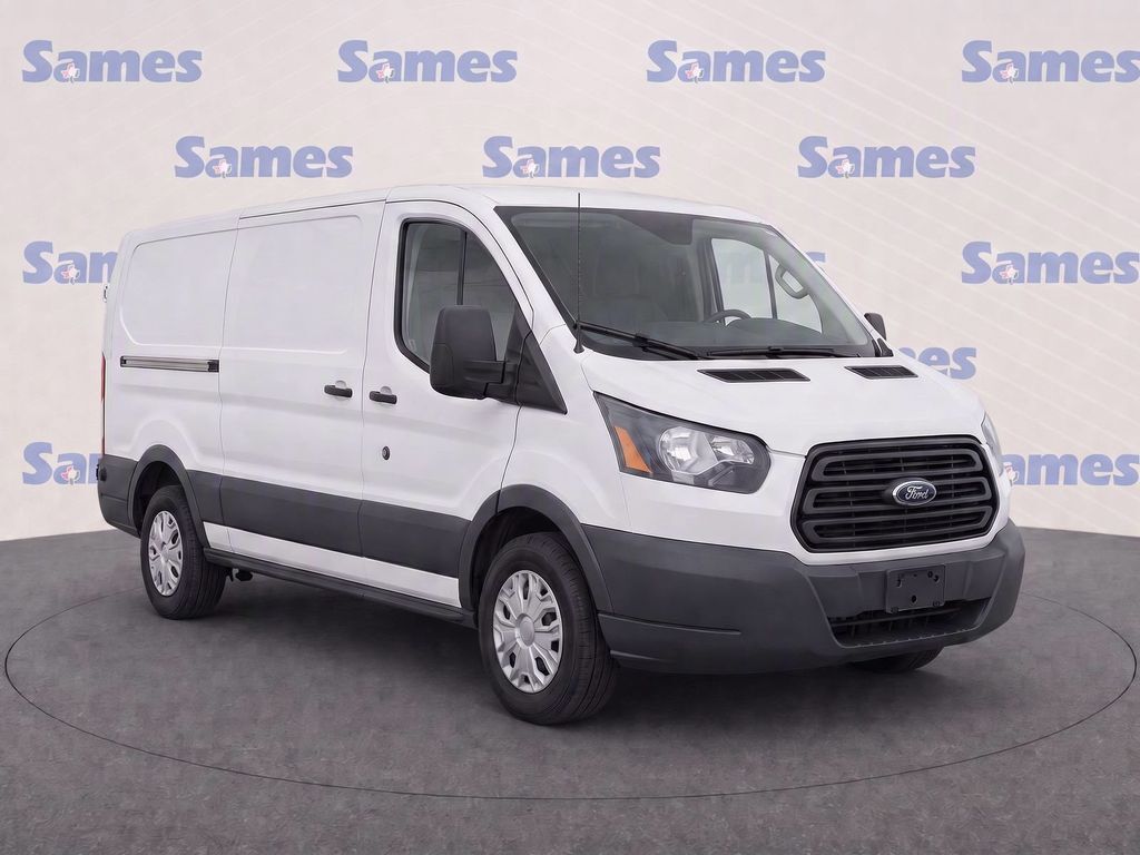 2017 FORD Transit