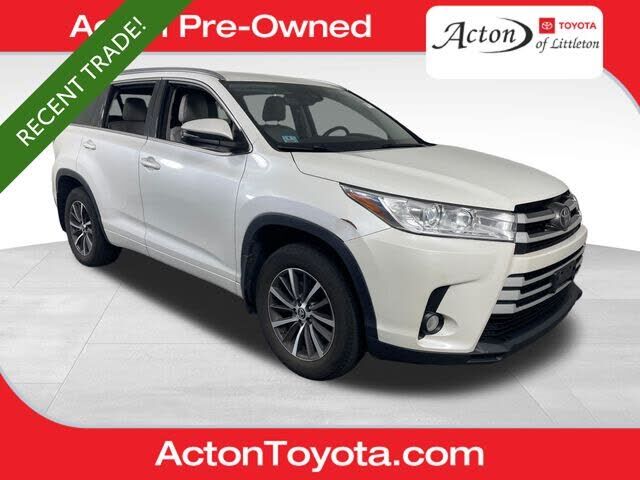 2017 TOYOTA Highlander