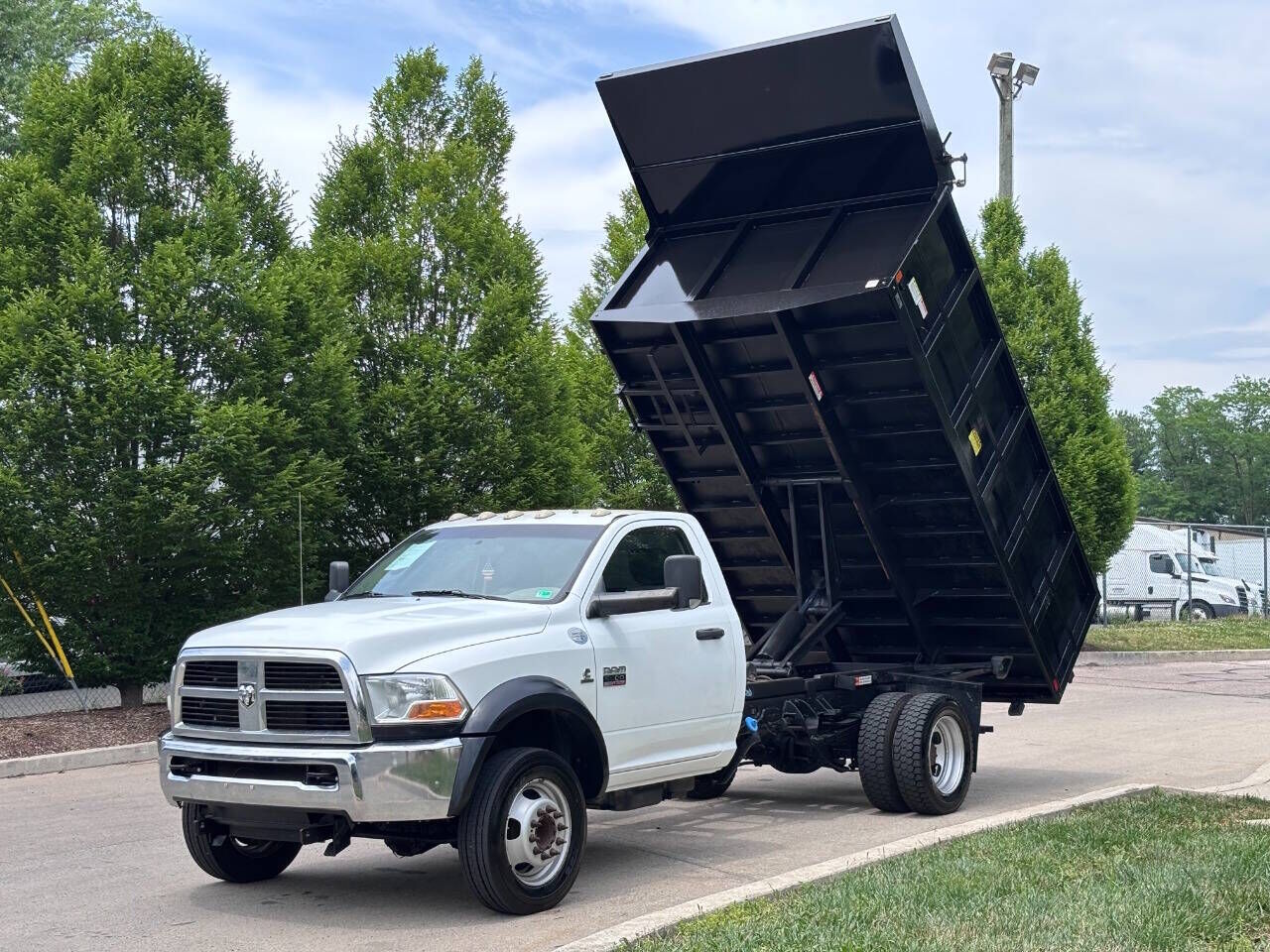 2011 DODGE Ram
