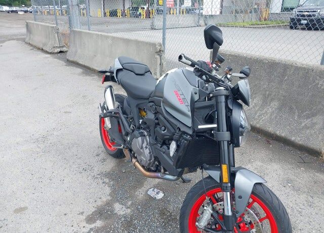 2021 DUCATI Monster