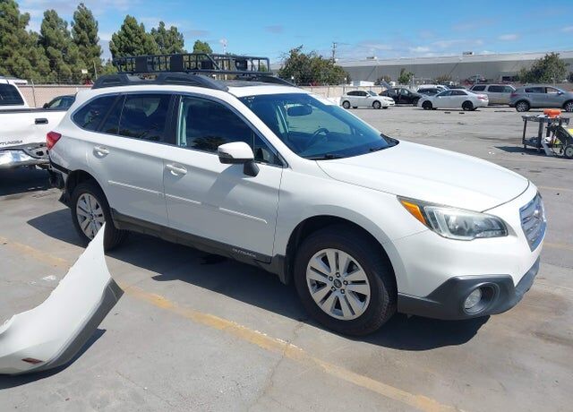 2016 SUBARU Outback